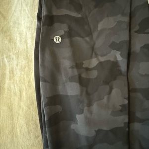 Lululemon black camo full length leggings